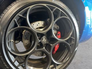 Alfa Romeo Stelvio 2023