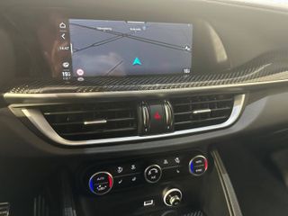 Alfa Romeo Stelvio 2023