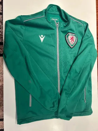 Equiacion Atletico Pinilla. Talla xxs 8/9años