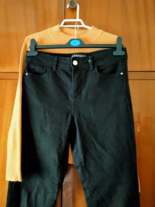 Conjunto M/Naranja y Negro