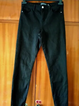 Conjunto M/Naranja y Negro