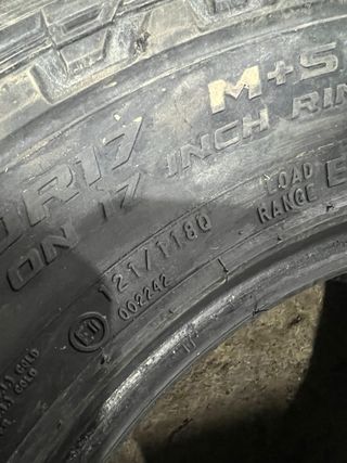 Neumaticos Cooper Discoverer STT Pro 265/70/17