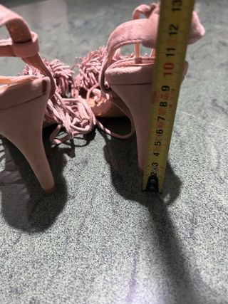 Zapatos de fiesta con flecos y cordones