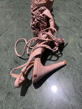 Zapatos de fiesta con flecos y cordones
