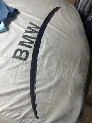 Alerón portón trasero BMW