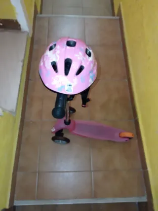 Patinete para niña de entre 2-4 años color rosa,