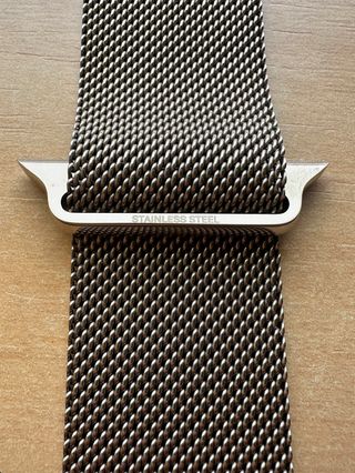 Apple Watch 45mm. Gold Milanese Loop