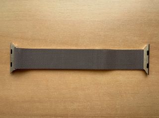 Apple Watch 45mm. Gold Milanese Loop