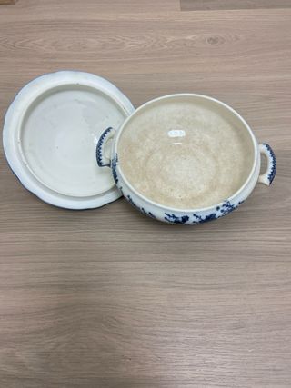 Bonita sopera de alta calidad francesa . 26cm