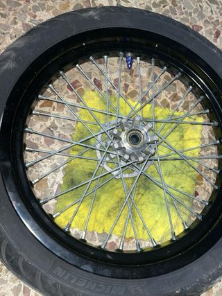 Llantas Morad 17' en perfecto estado