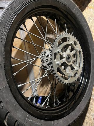 Llantas Morad 17' en perfecto estado