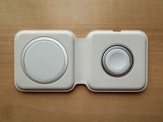 Apple Magsafe Duo Charger