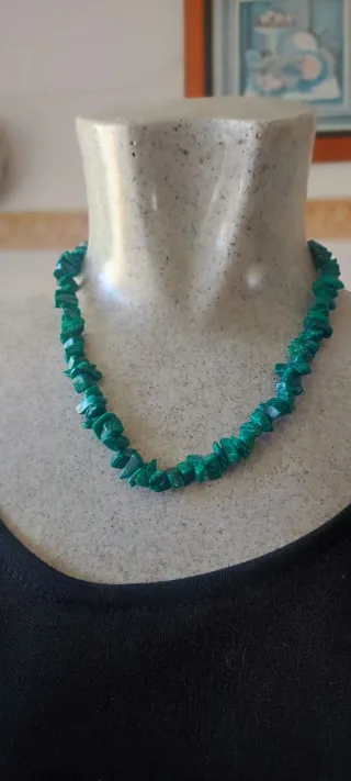 Collares y pulsera piedras y cordón Con plata