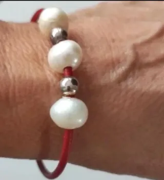 Collares y pulsera piedras y cordón Con plata