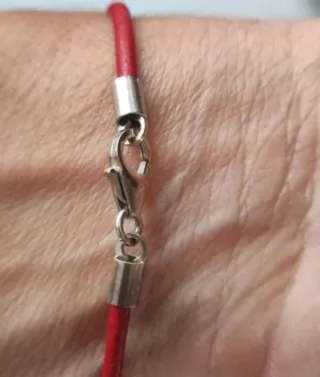 Collares y pulsera piedras y cordón Con plata