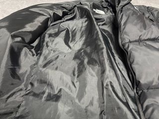 Chaqueta The North Face acolchada negra