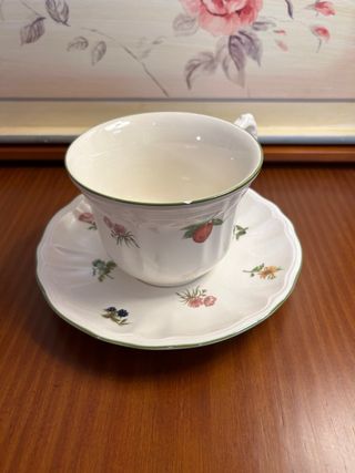 Taza San Claudio Flores y frutas