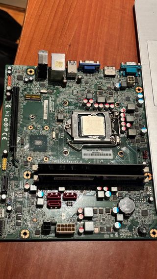 Placa Base Lenovo + Intel i3 + 8GB RAM