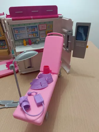 Ambulancia Barbie Doctora