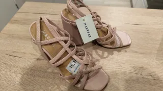 Sandalias tacón MARYPAZ color maquillaje