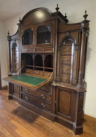 Mueble escritorio estilo holandés