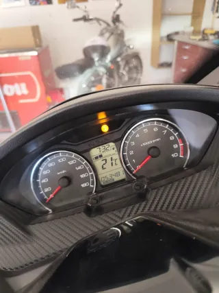 Suzuki Burgman 400cc Blanca