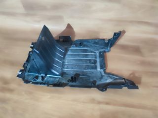 Tapa bajo suelo Honda ADV 350 2023