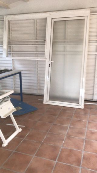 Puerta de aluminio 98cm ancho 2.22 alto