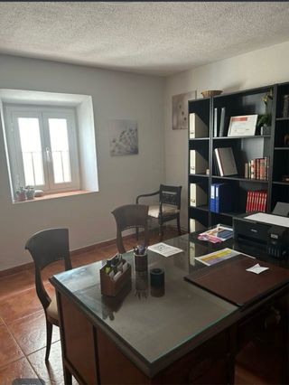 Alquilo despacho profesional en San Fernando