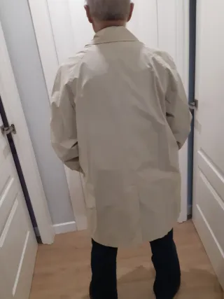Gabardina beige hombre