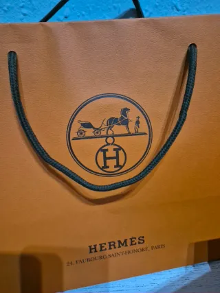 Cajas y bolsa Hermes