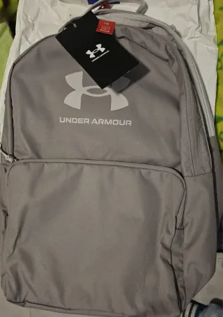 Mochila Under Armour Gris