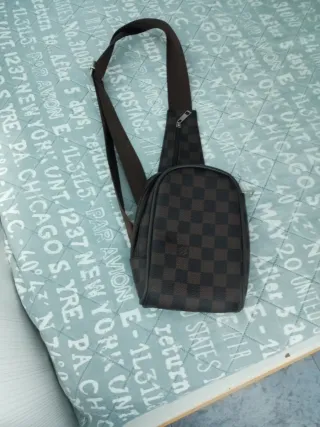 Riñonera Louis Vuitton Marrón