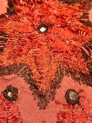 Colcha Hindú, antigua colcha tejida a mano.