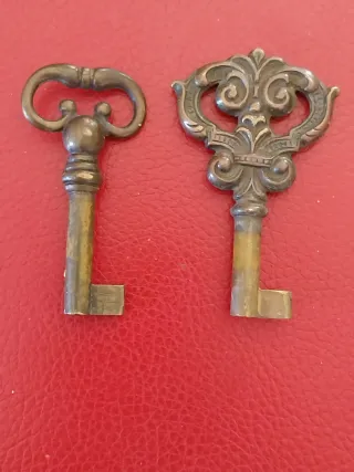 Coppia vecchie chiavi decorative