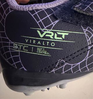 Botas Fútbol Multitacos N33