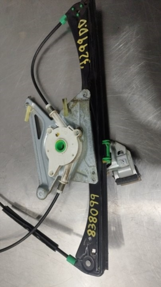 ELEVALUNAS DELANTERO DERECHO AUDI A4 BERLINA (B5)