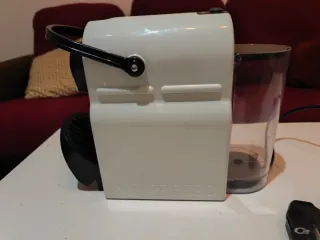 Cafetera Nespresso Krups Gris