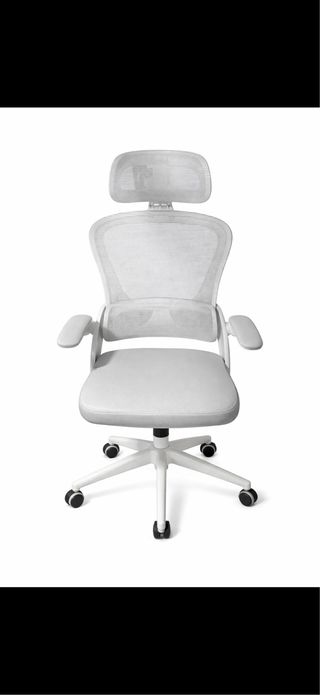 Silla de oficina ergonómica blanca