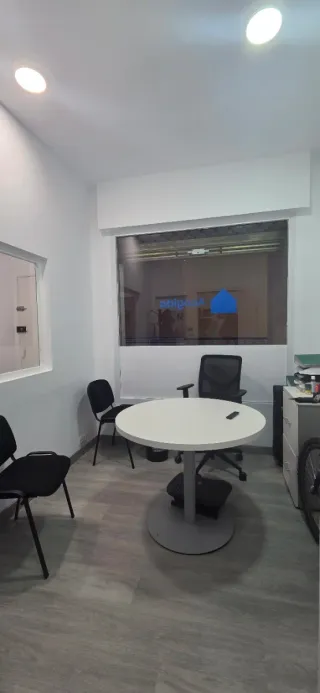 Local comercial 200mts2 junto Merca 80