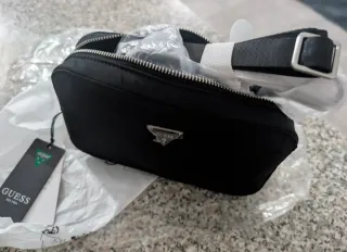 Nuova pochette uomo Guess nera con cinturino