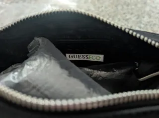Nuova pochette uomo Guess nera con cinturino