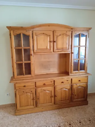 Alacena de salón de madera maciza