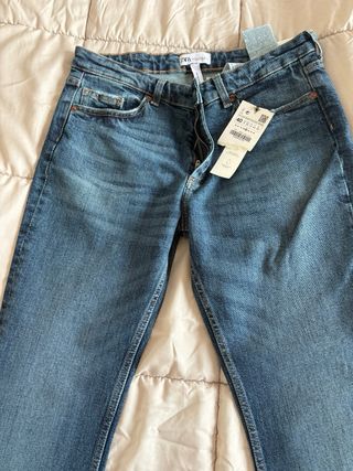 Pantalón Zara Talla 40/L Nuevo