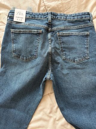 Pantalón Zara Talla 40/L Nuevo