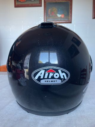 Casco de moto negro