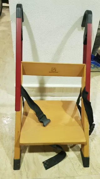 Trona portátil de madera