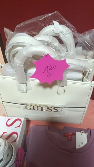 Bolso Guess Negro y Plateado