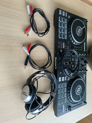 Numark Mixtrack PRO FX Controlador DJ