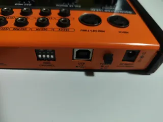 Sintetizador Analógico Behringer Crave